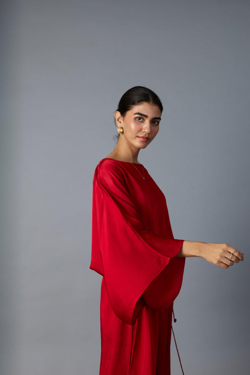 BATWING DRESS RED