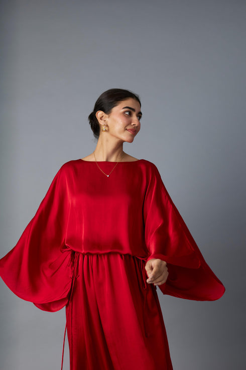 BATWING DRESS RED