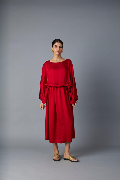 BATWING DRESS RED