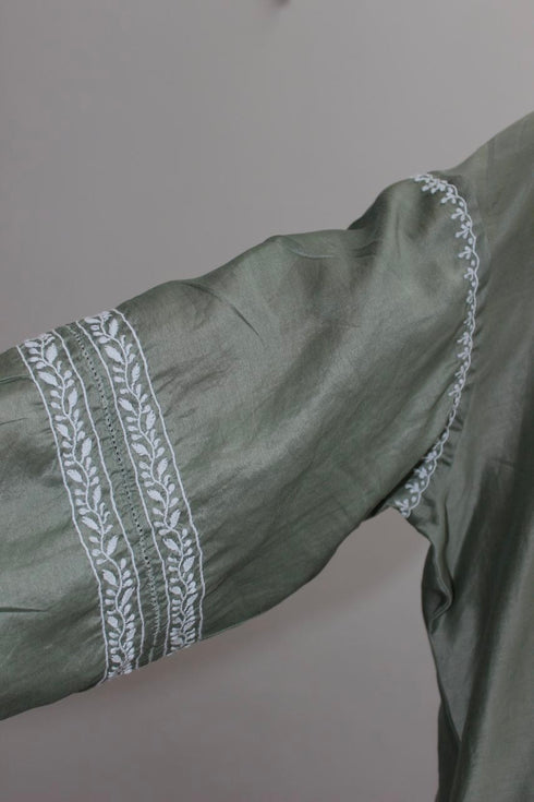 COLLARED SHORT KURTA - GREEN