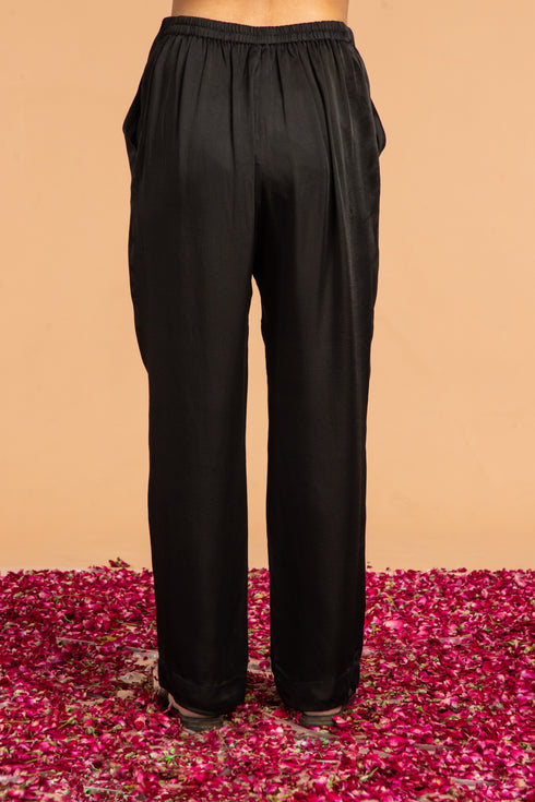 SLIM FIT PANTS - BLACK
