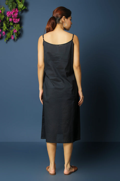 FRONT KNOT DRAPE DRESS