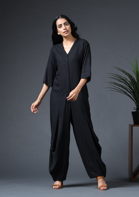 V NECK BUTTON-UP JUMPSUIT