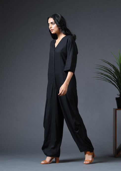 V NECK BUTTON-UP JUMPSUIT