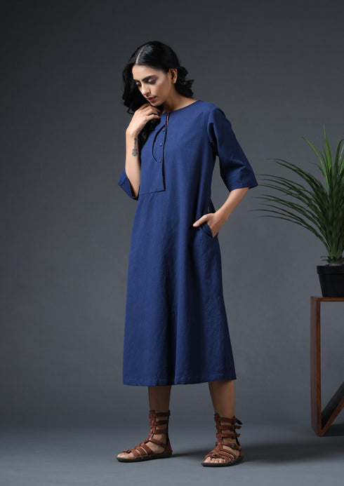 SCOOP PLACKET DRESS- NAVY