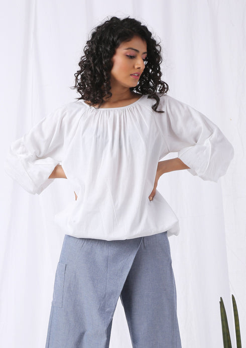 GATHER SLEEVES TOP