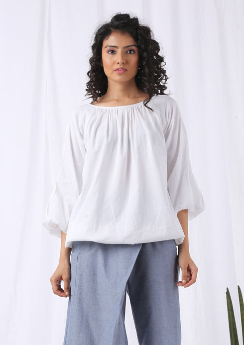 GATHER SLEEVES TOP