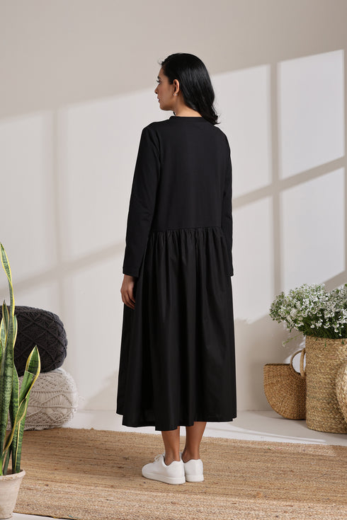 CONTRAST-PANEL MIDI T-SHIRT DRESS