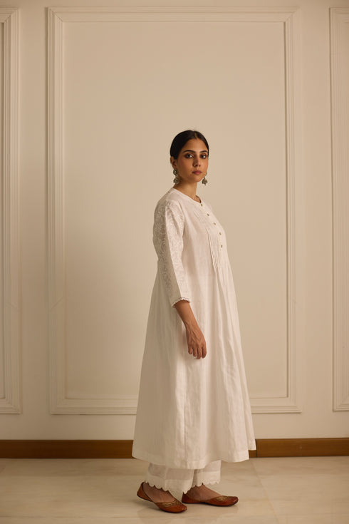 FRONT PINTUCKS AND BACK YOKE KURTA - WHITE