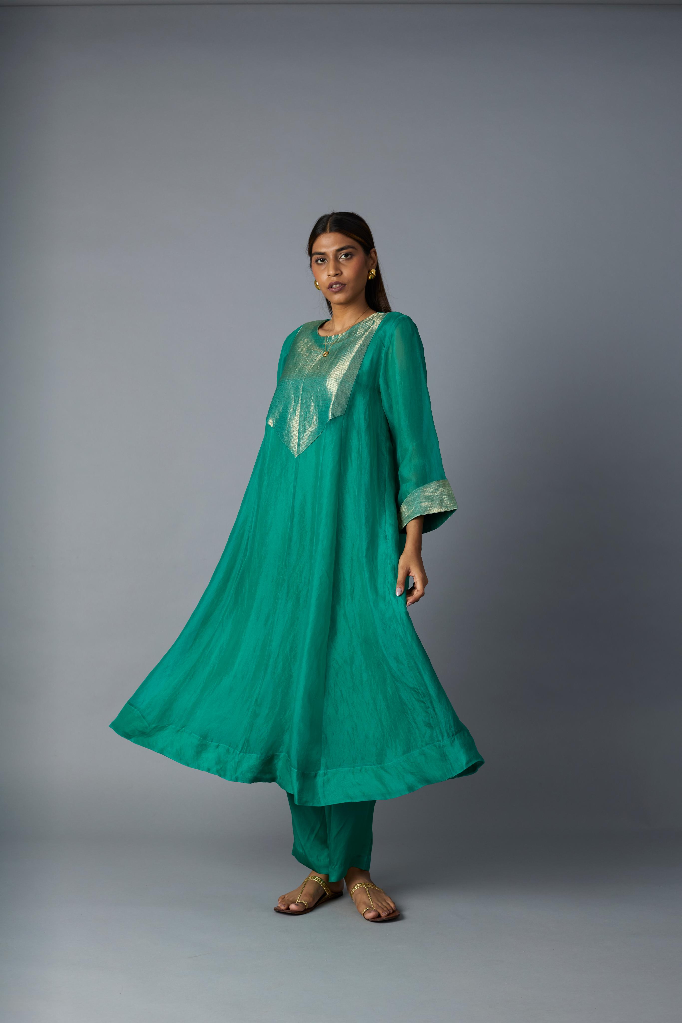 JAHAAN KURTA SET