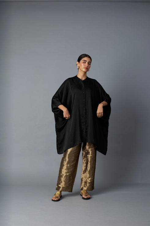 ZOHA ANTI-FIT SHIRT- BLACK
