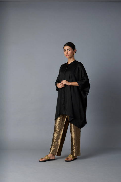 ZOHA ANTI-FIT SHIRT- BLACK