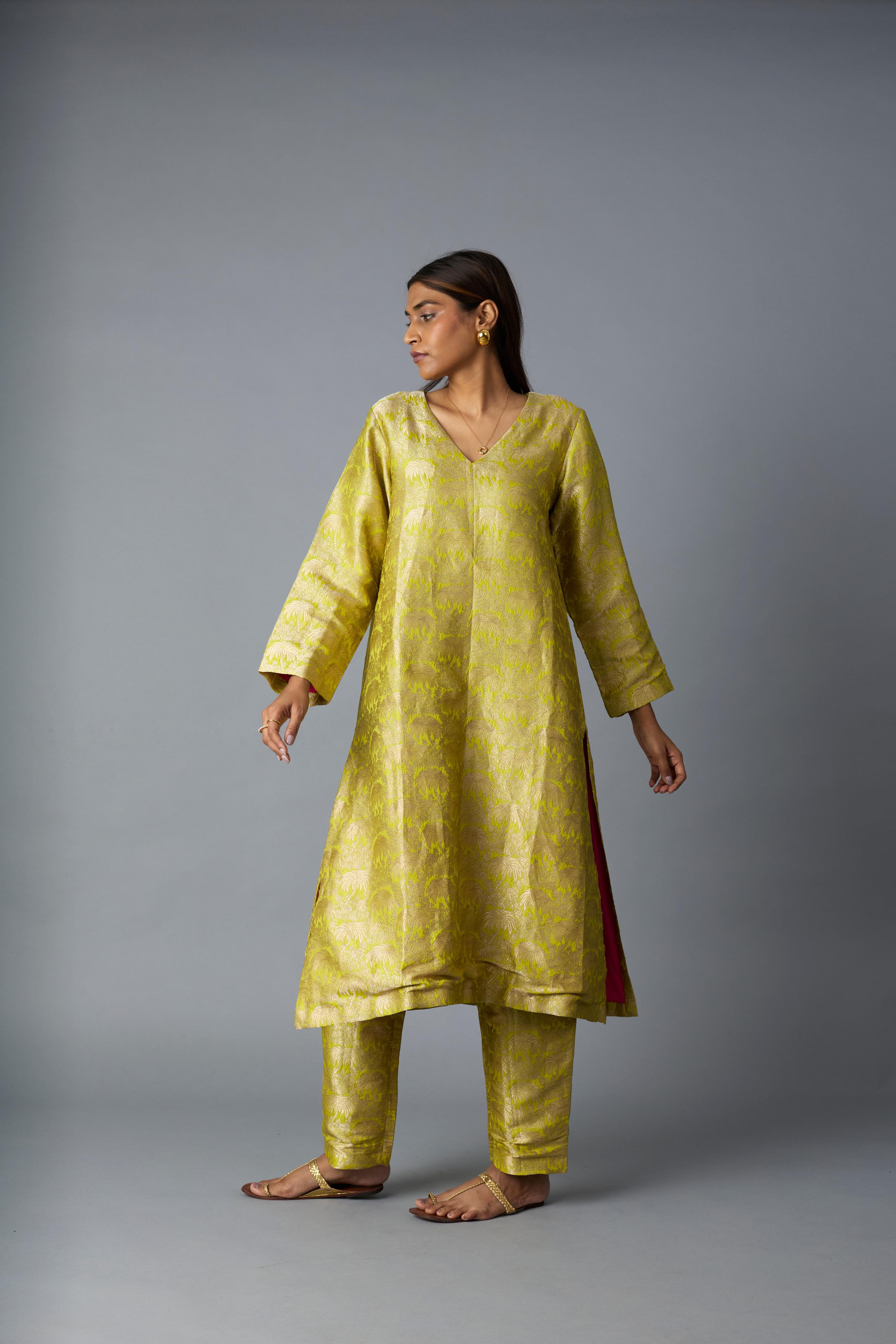 KHAJOOR BROCADE KURTA SET  (SET OF TWO )