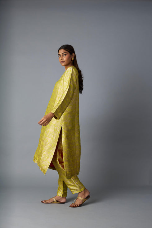 KHAJOOR BROCADE KURTA SET  (SET OF TWO )