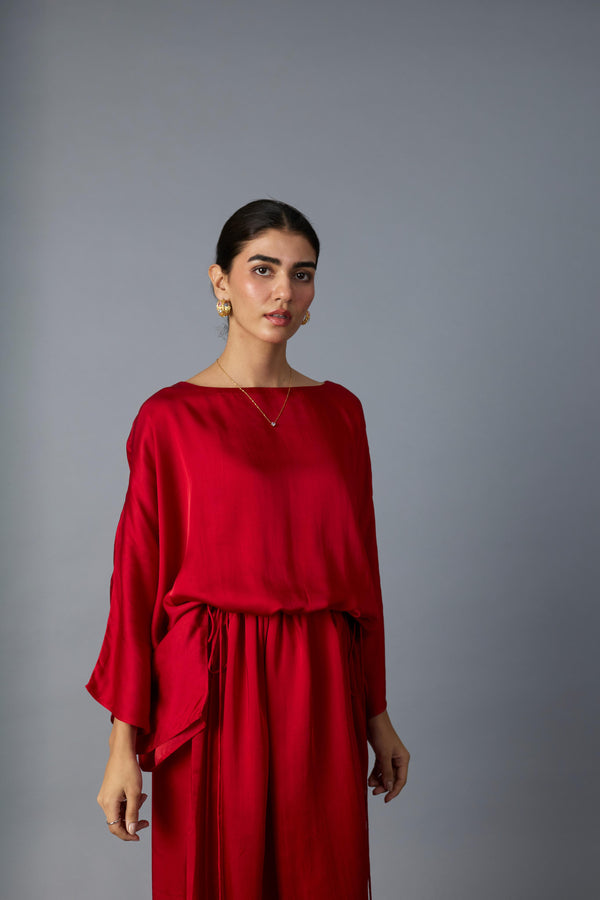 BATWING DRESS RED