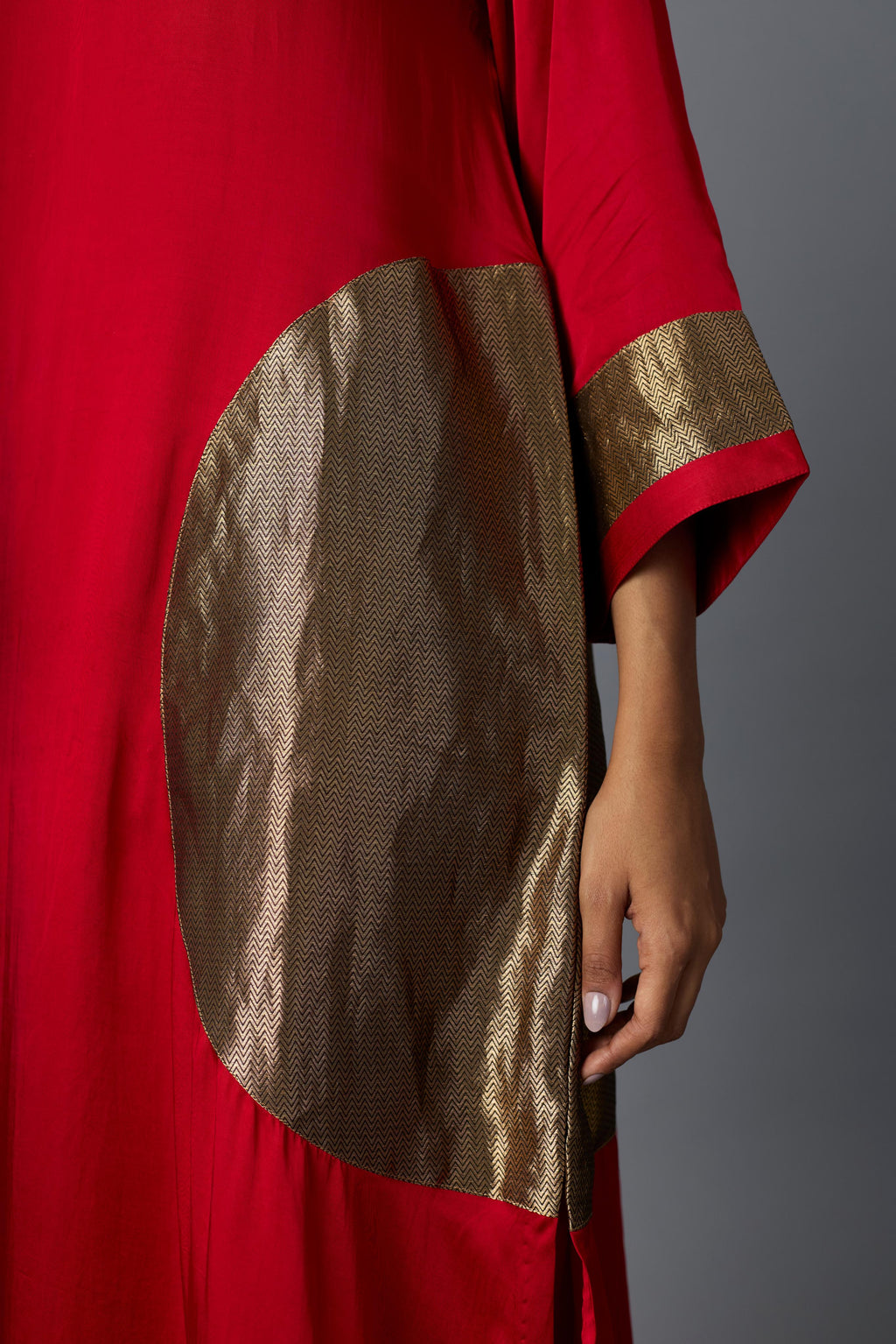 RANGOLI KAFTAN RED  (SET OF TWO)