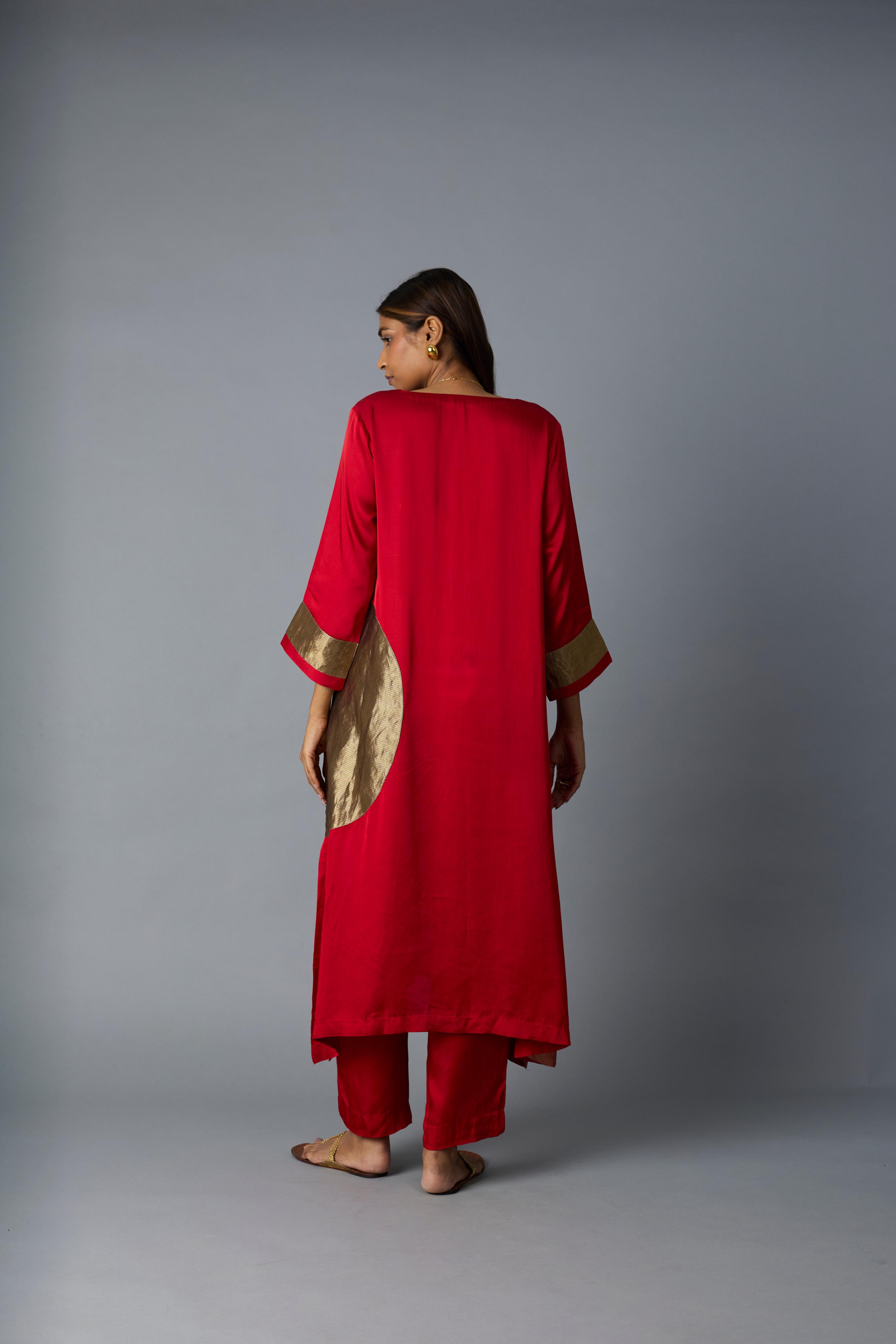 RANGOLI KAFTAN RED  (SET OF TWO)