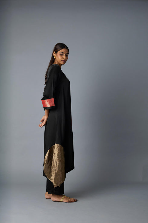 RANGOLI KAFTAN (SET OF TWO)