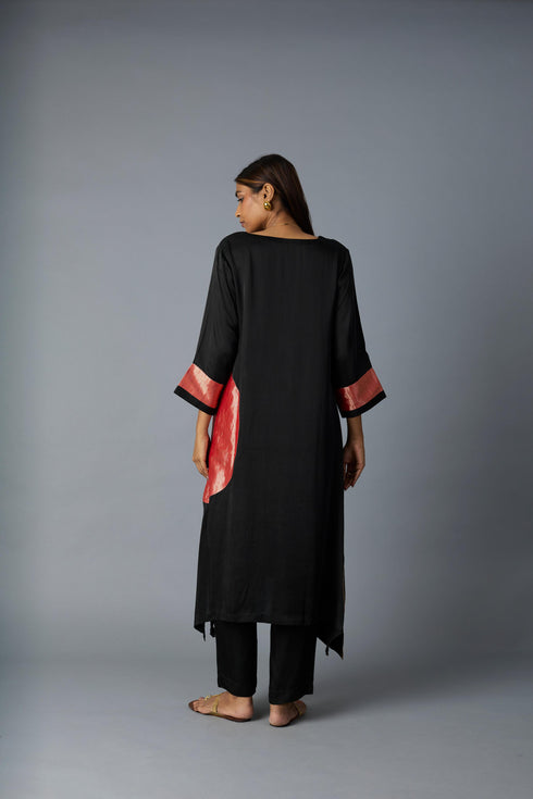 RANGOLI KAFTAN (SET OF TWO)