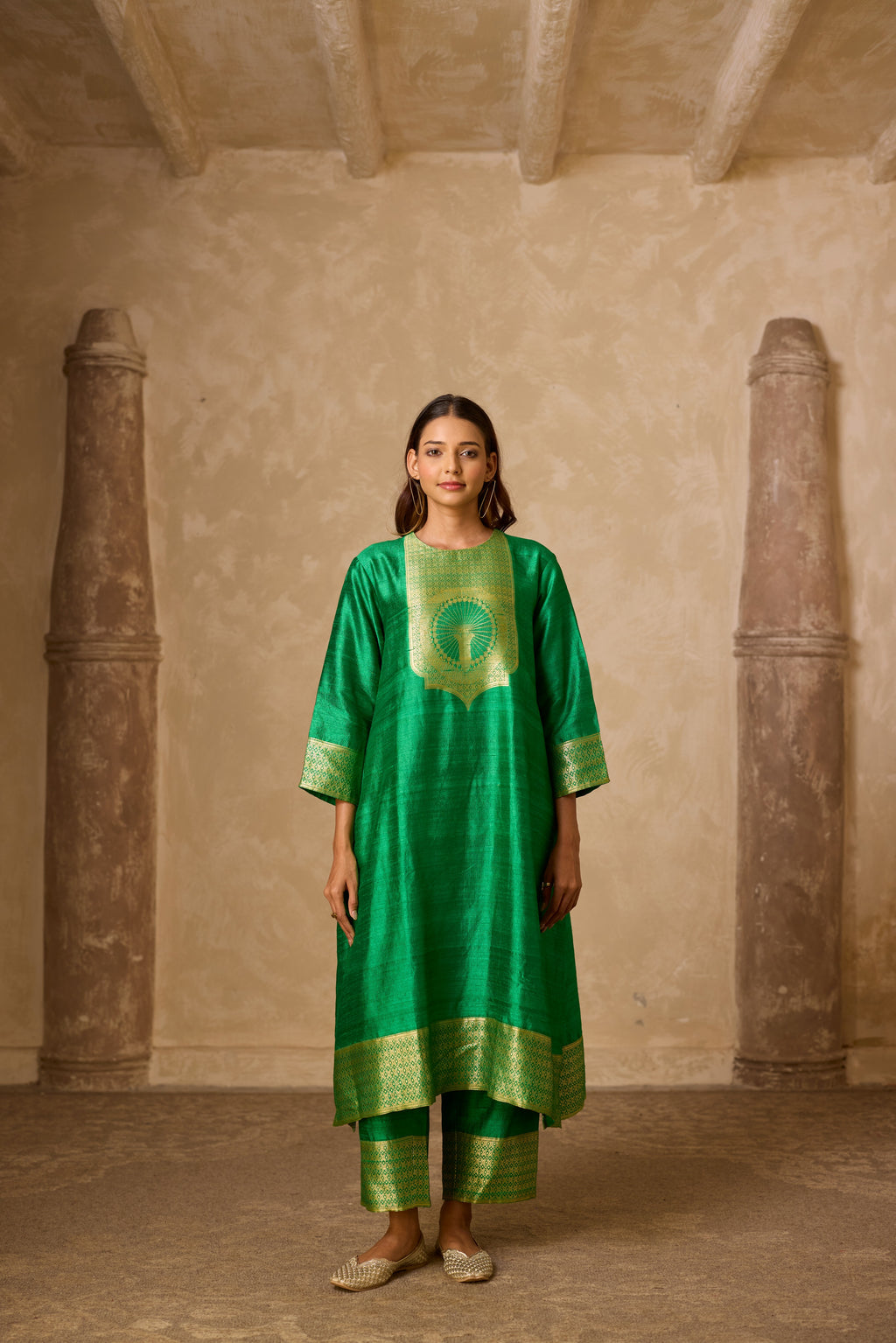 ADA RO SILK KURTA SET GREEN