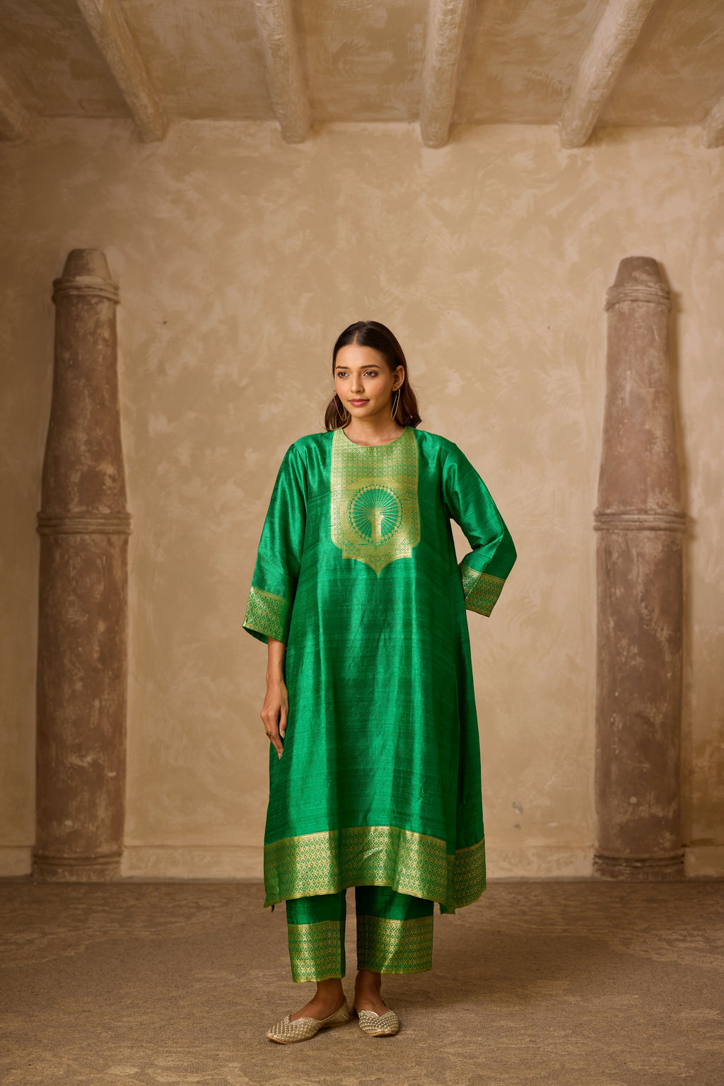 ADA RO SILK KURTA SET GREEN