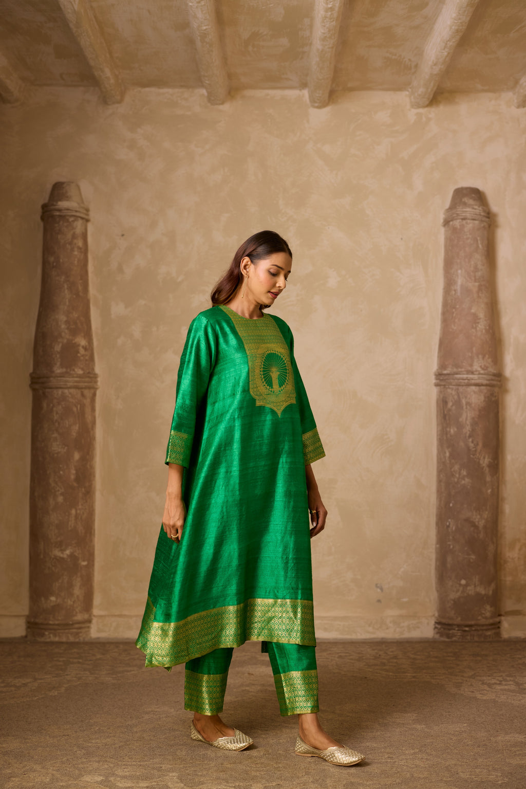 ADA RO SILK KURTA SET GREEN