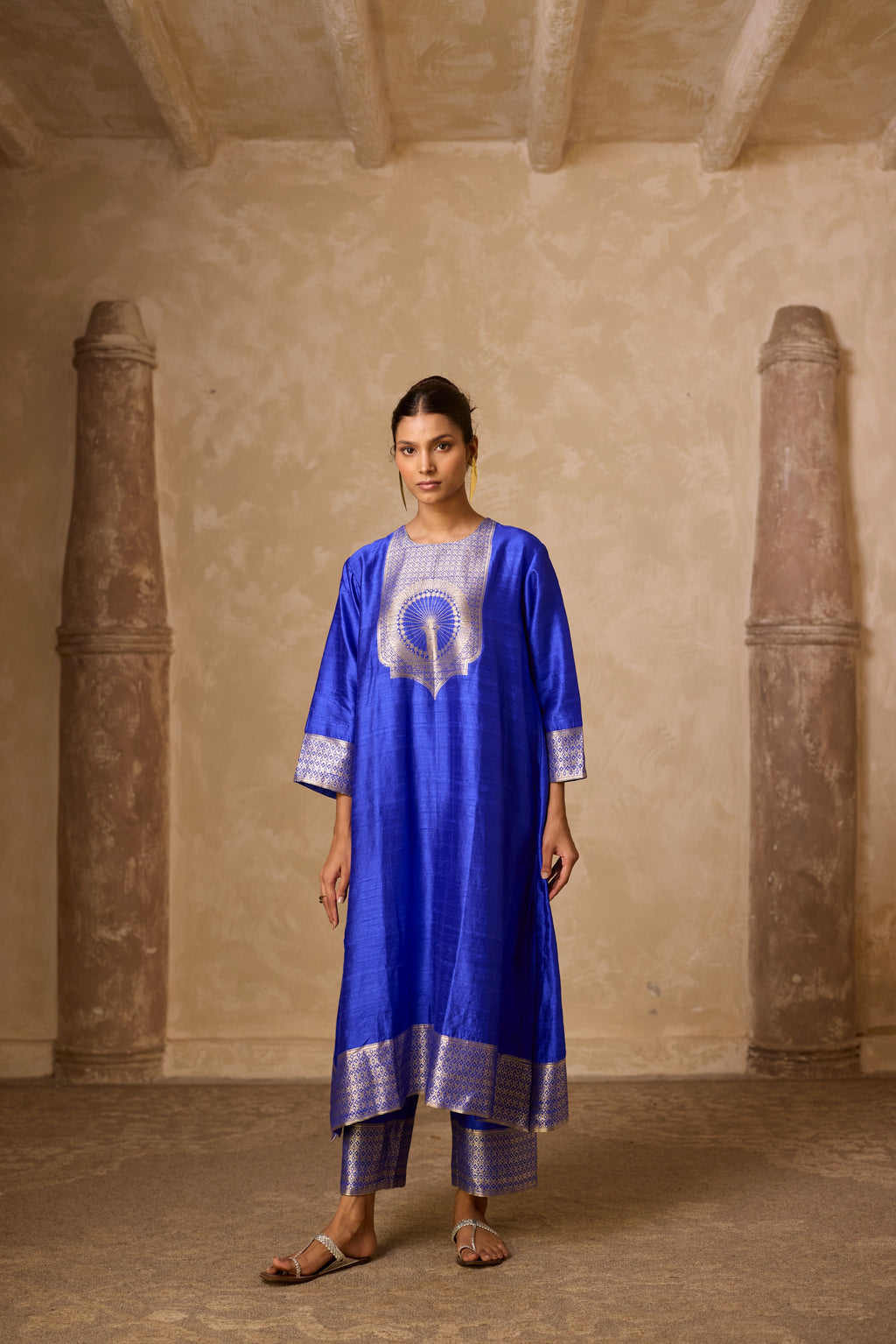 ADA RO SILK KURTA SET ROYAL BLUE