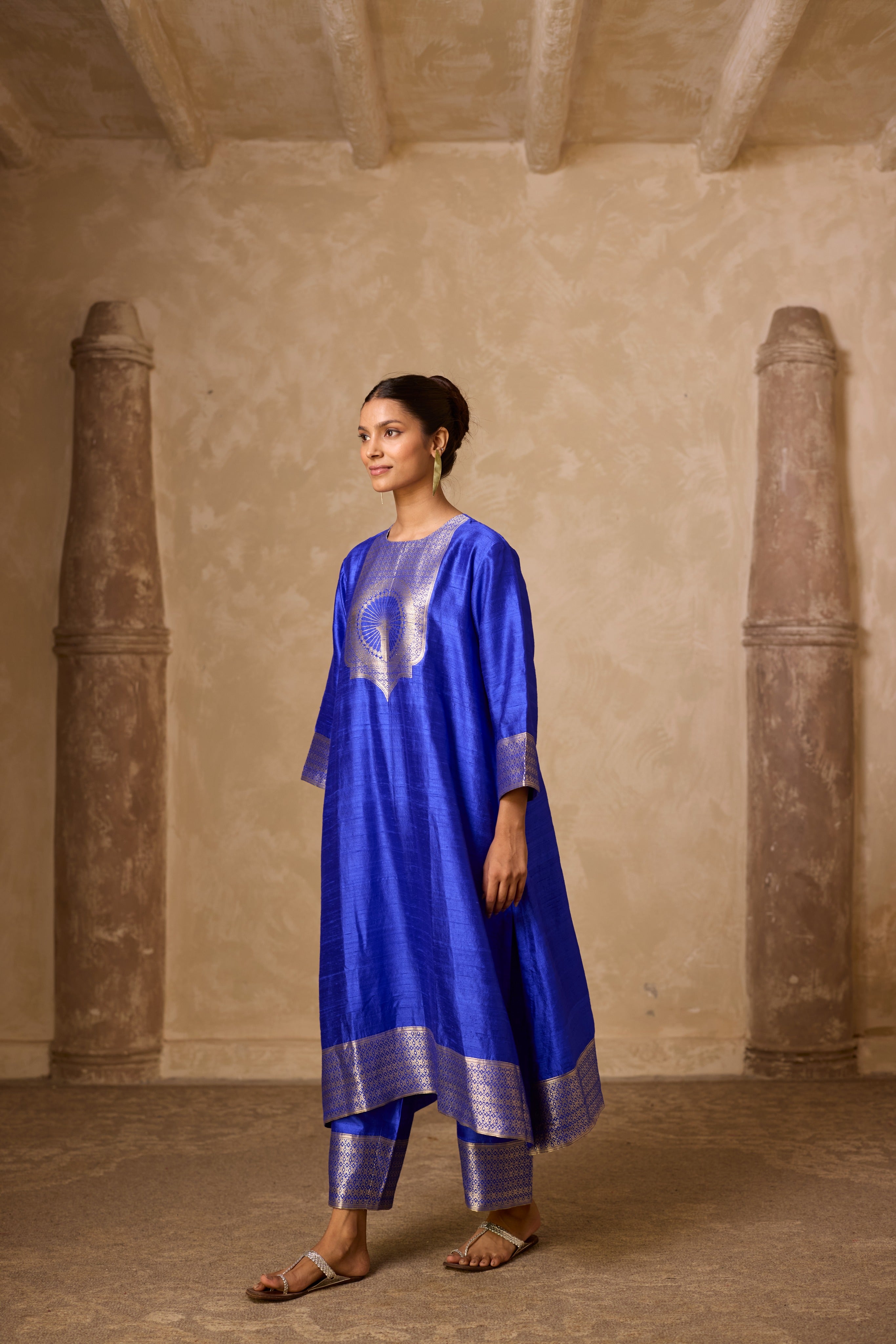 ADA RO SILK KURTA SET ROYAL BLUE