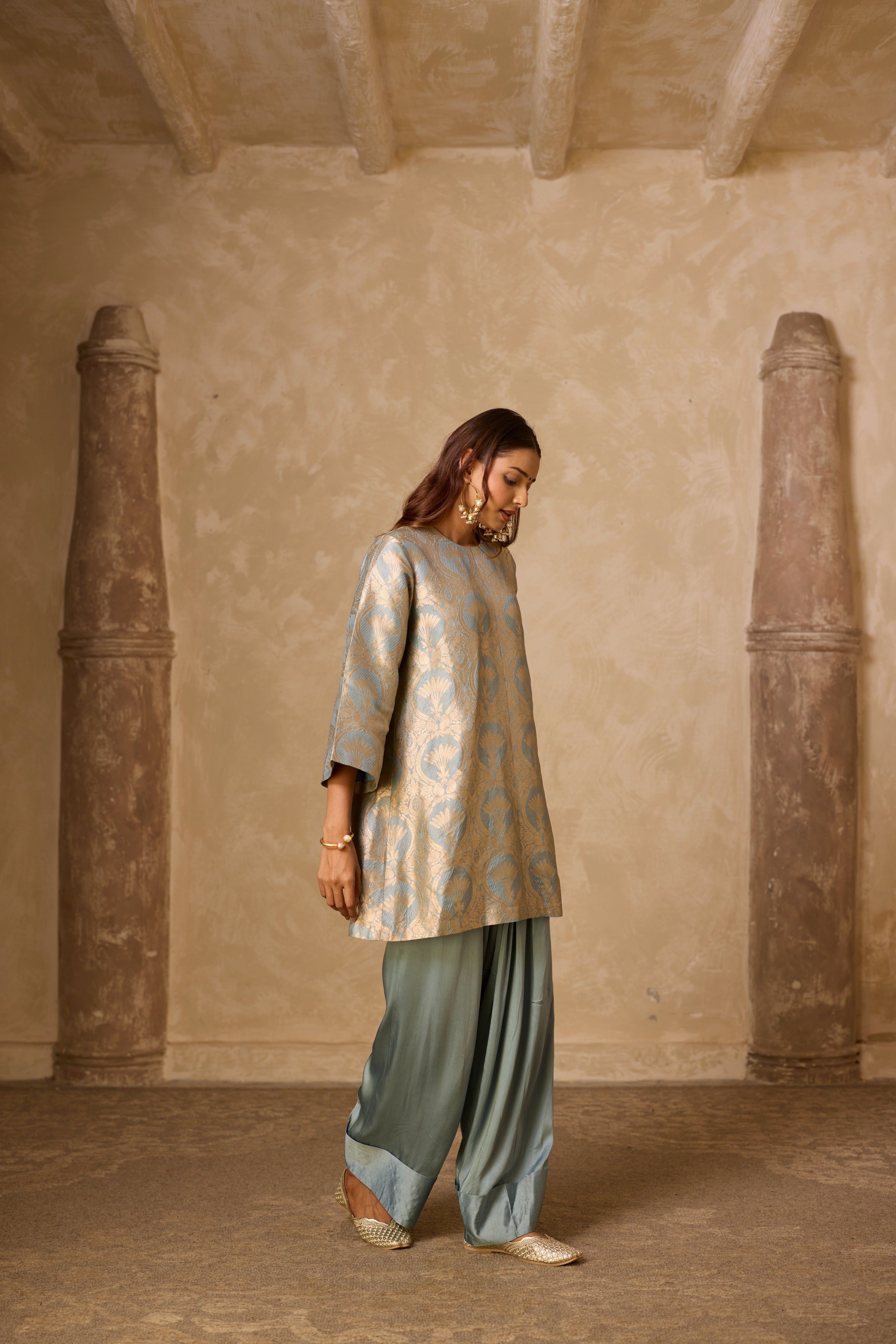 NAAZ FARSHI SET POWDER BLUE (SET OF THREE)