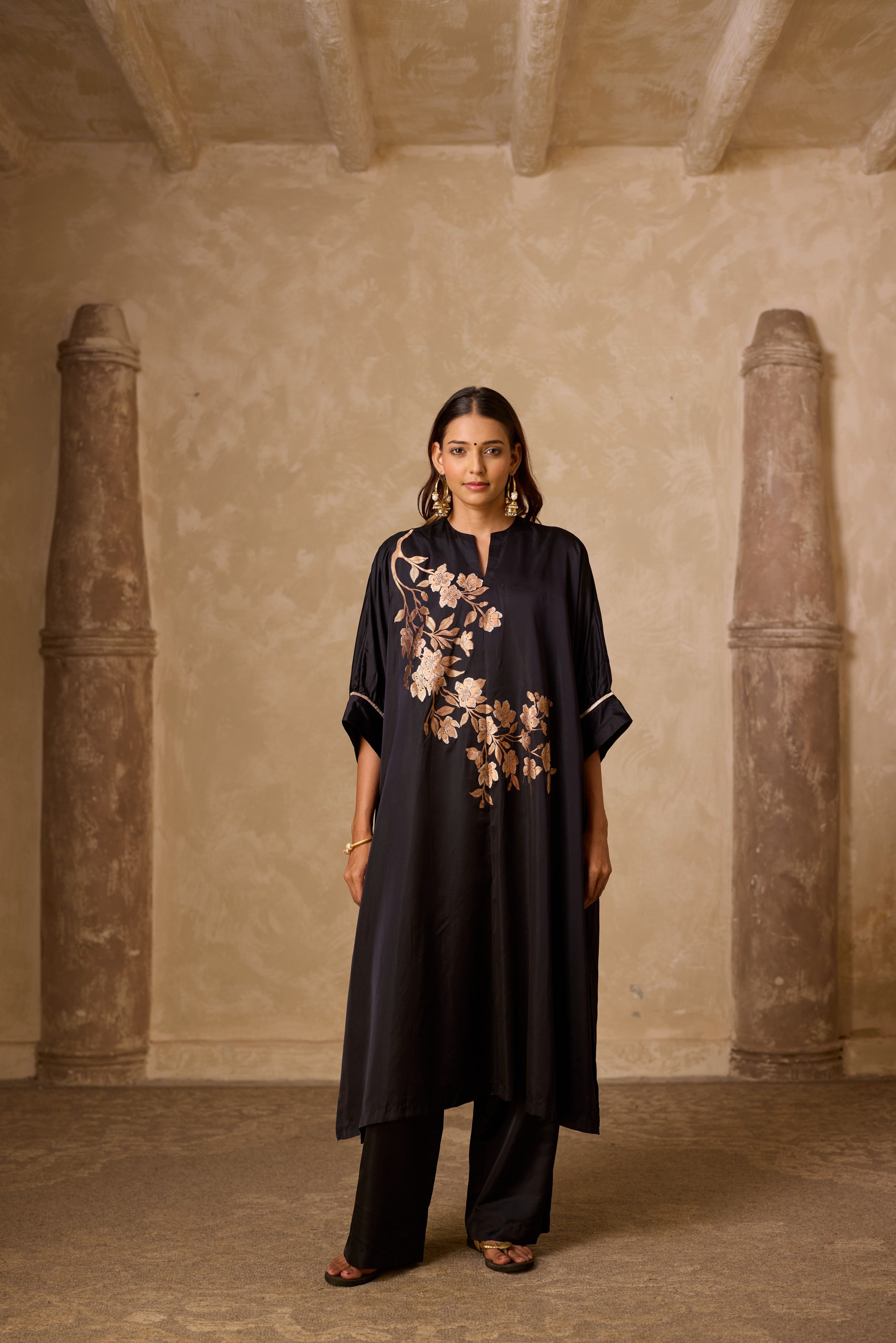 PHOOL KAFTAN SET BLACK