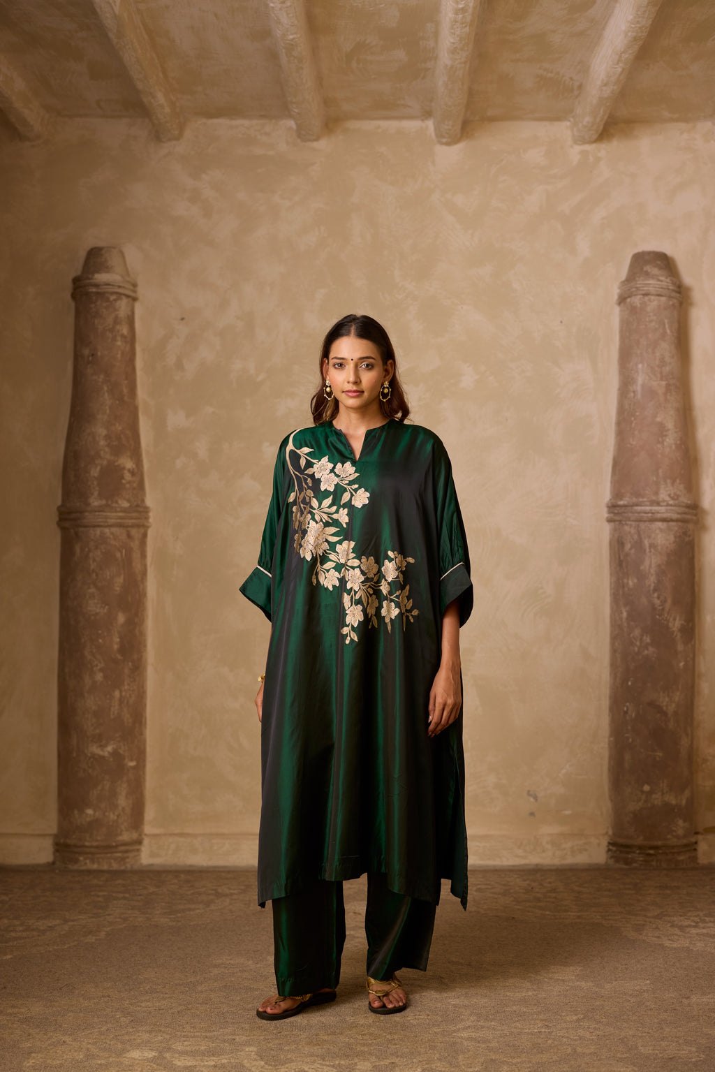PHOOL KAFTAN SET GREEN