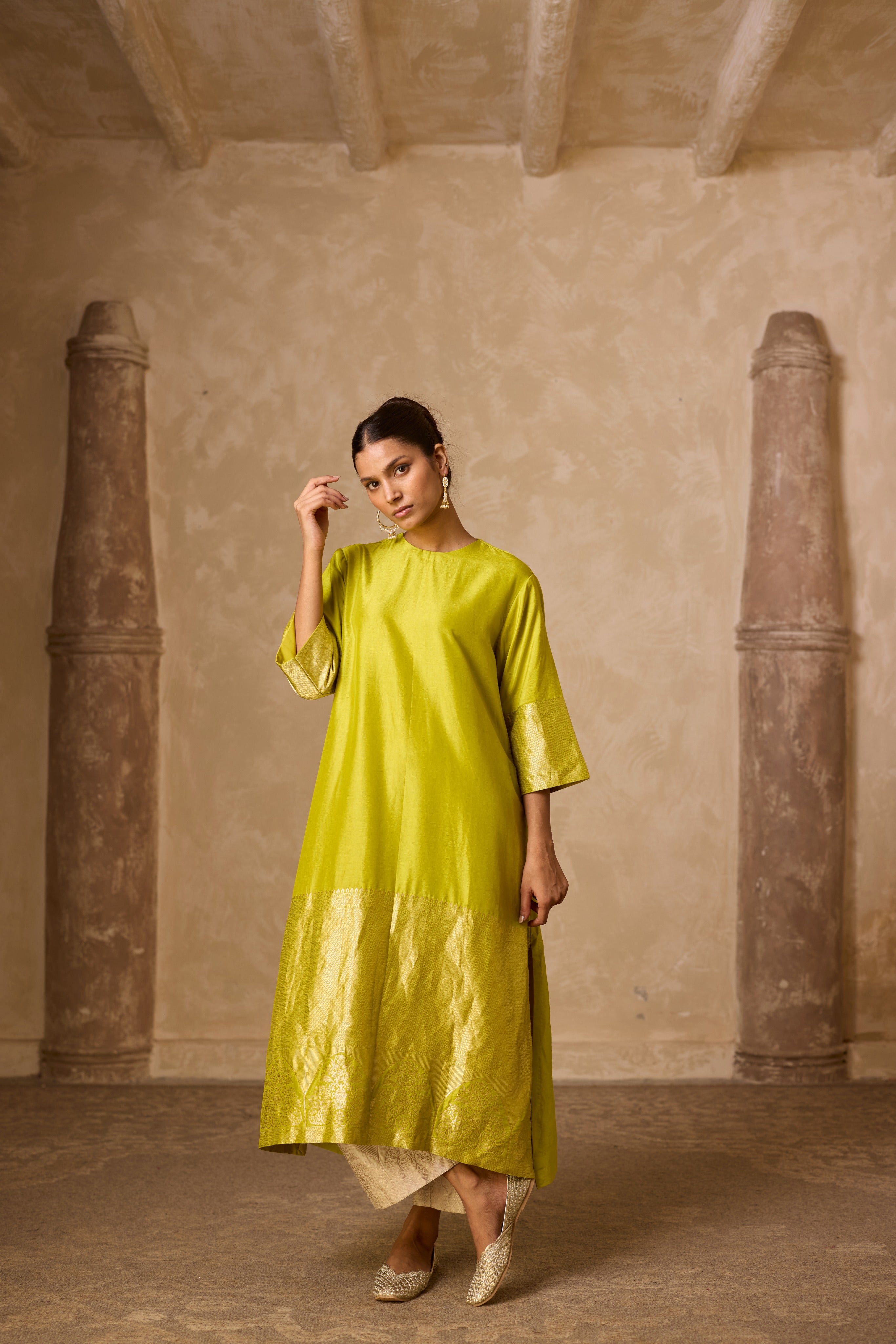 ADA SILK KURTA SET LIME GREEN