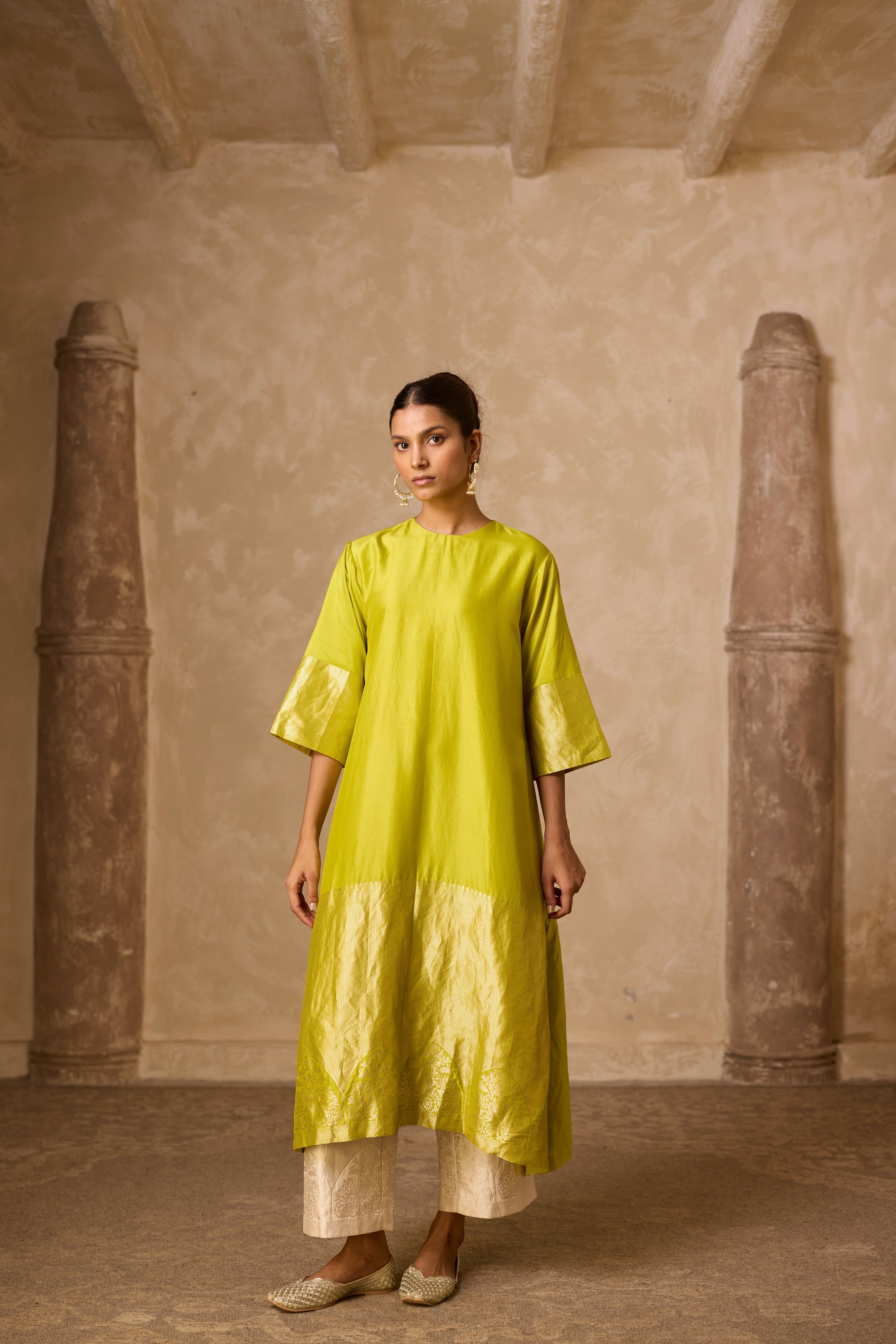 ADA SILK KURTA SET LIME GREEN