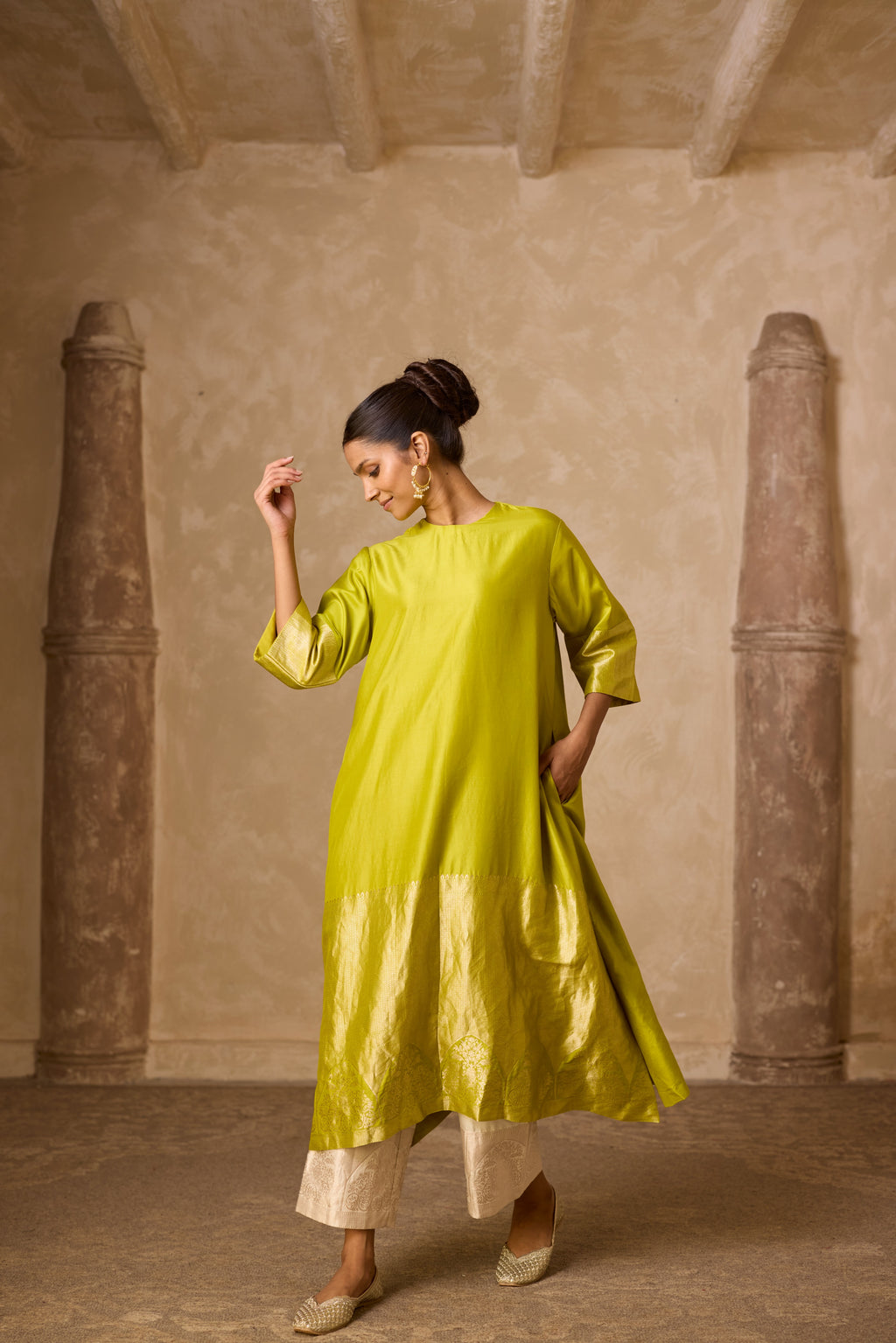 ADA SILK KURTA SET LIME GREEN