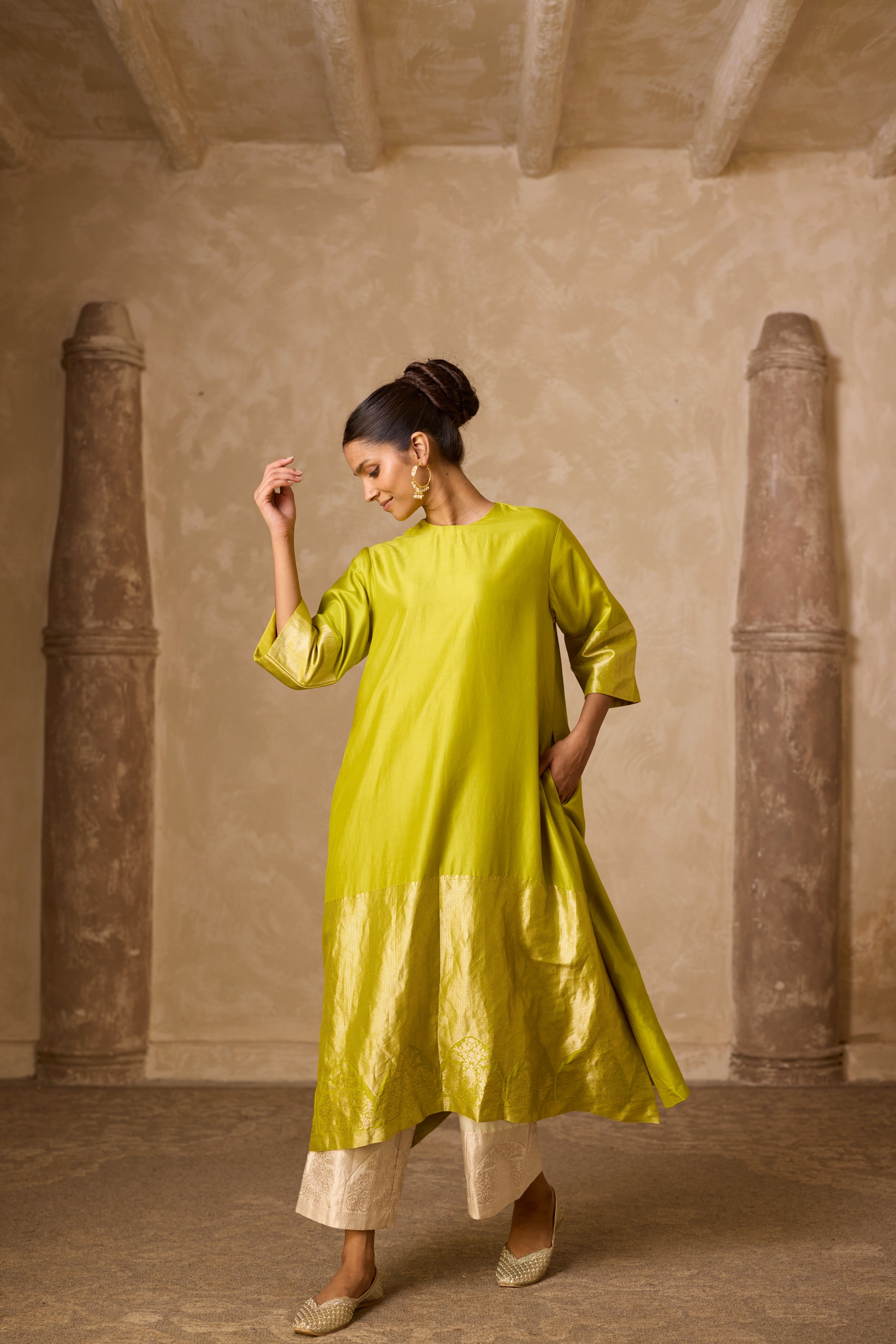 ADA SILK KURTA SET LIME GREEN