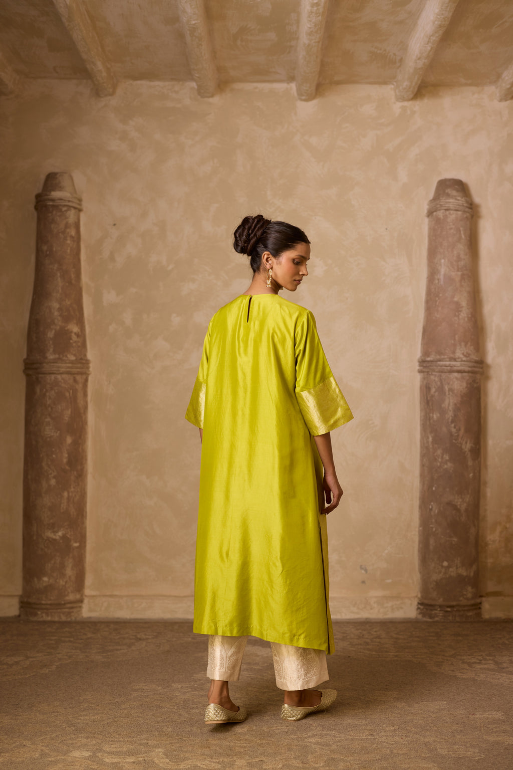 ADA SILK KURTA SET LIME GREEN