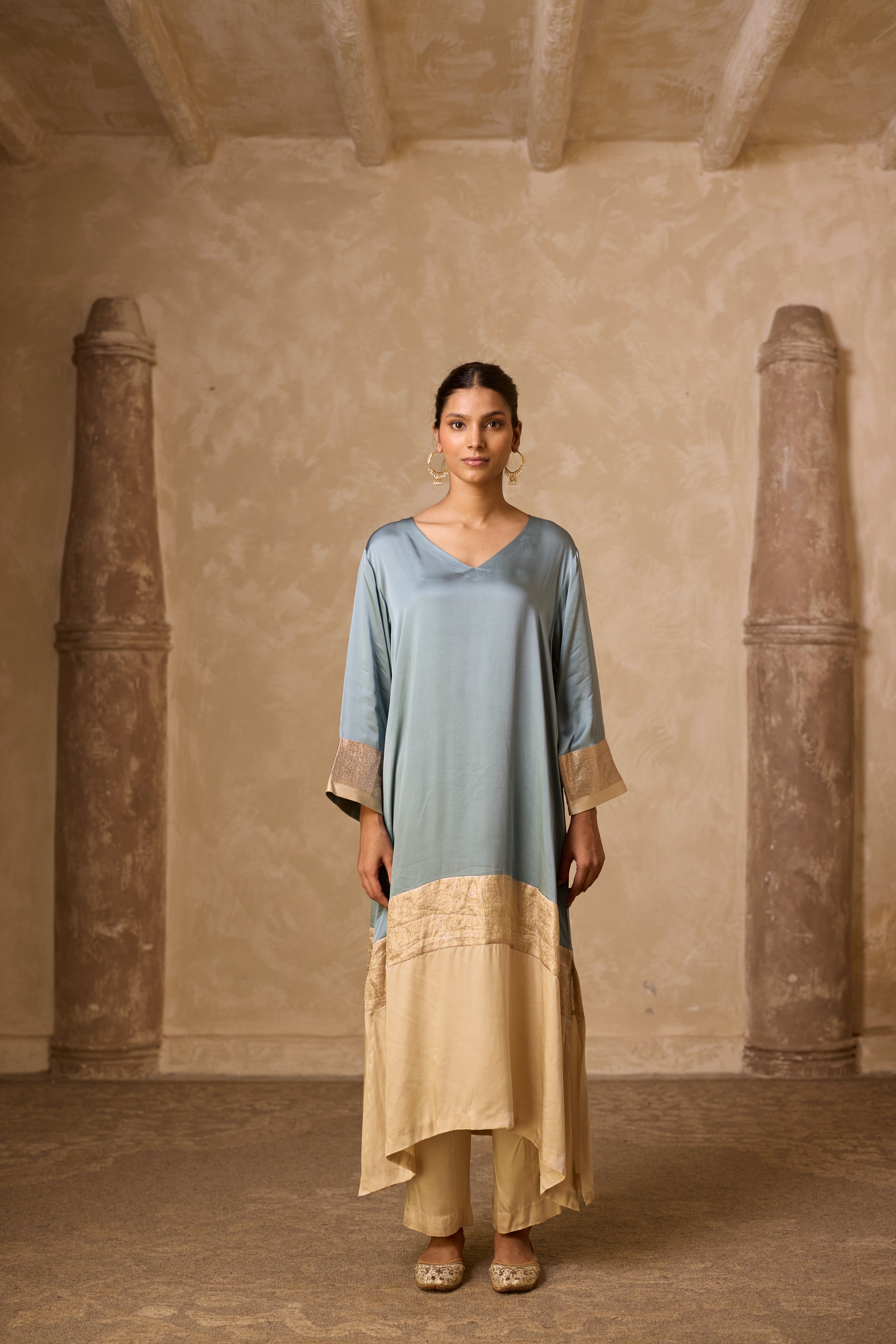 HEENA KAFTAN SET POWDER BLUE
