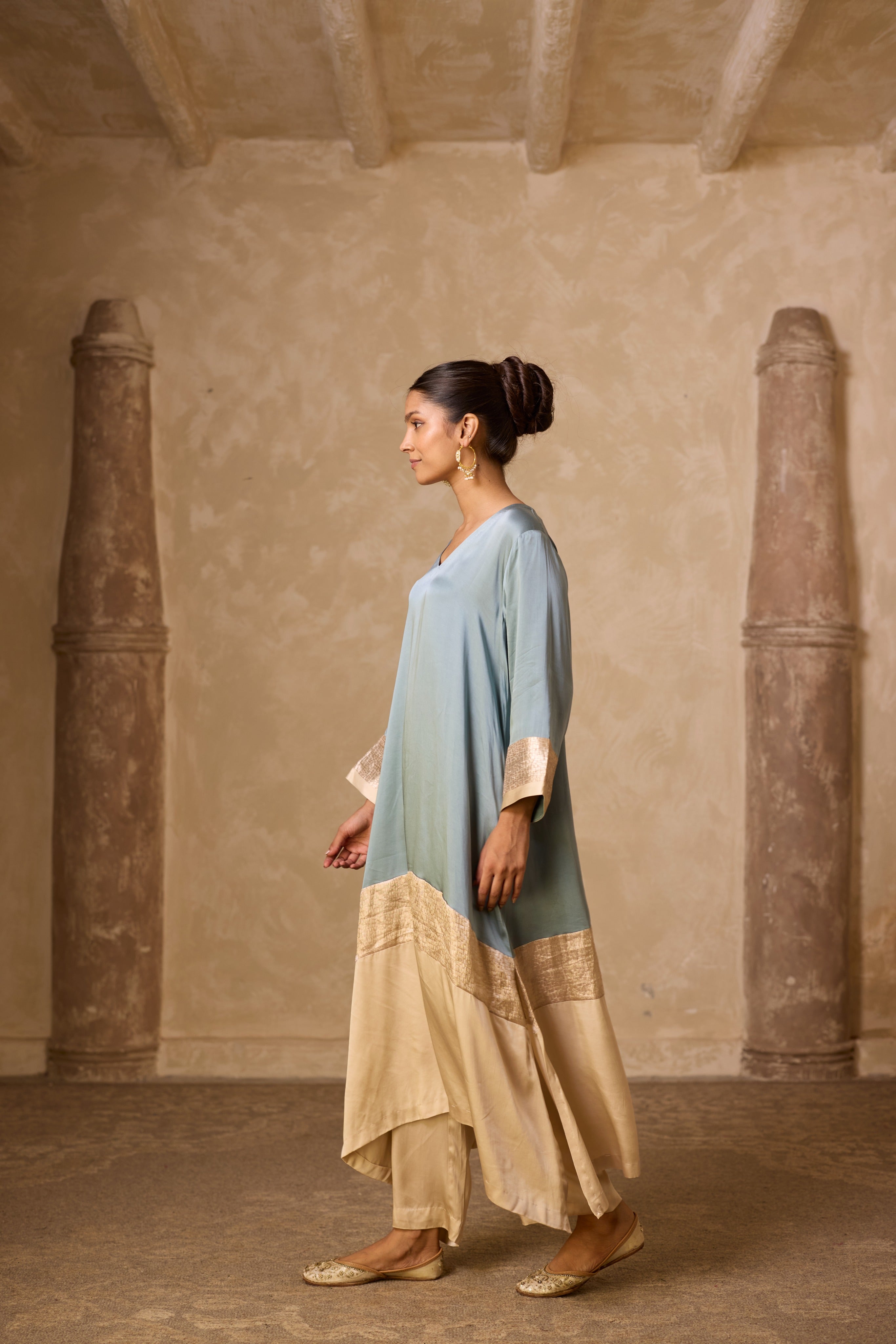HEENA KAFTAN SET POWDER BLUE