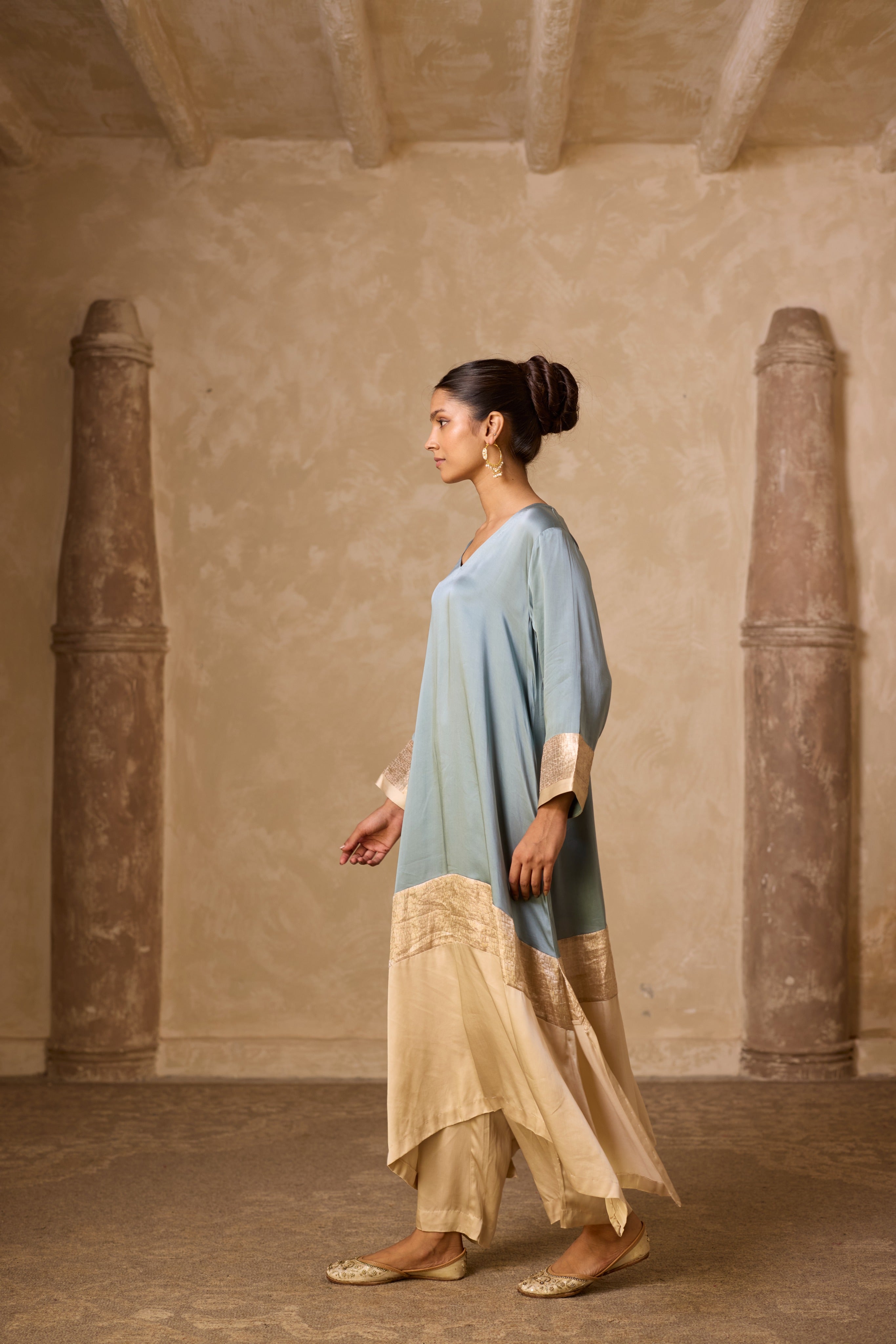 HEENA KAFTAN SET POWDER BLUE