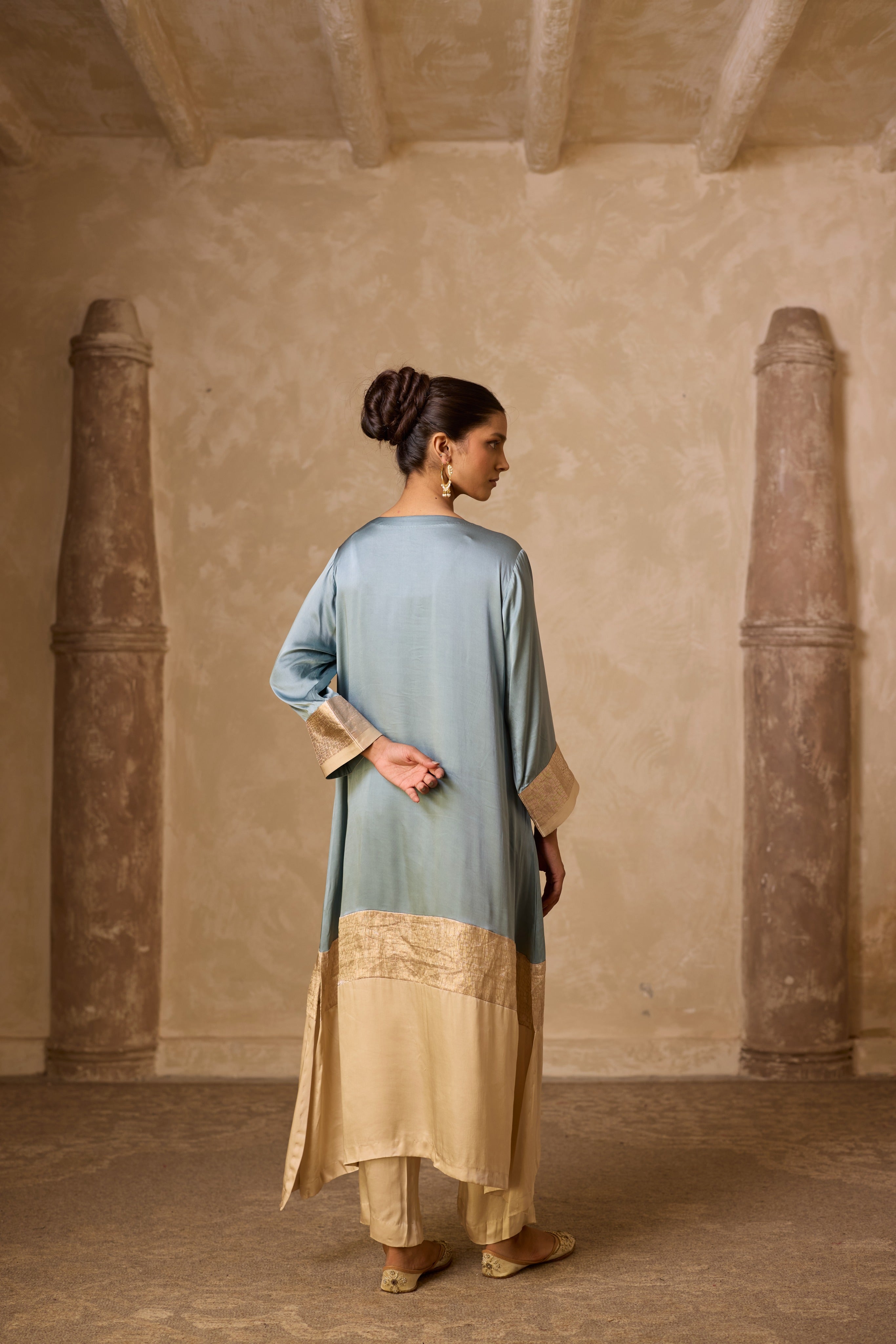 HEENA KAFTAN SET POWDER BLUE