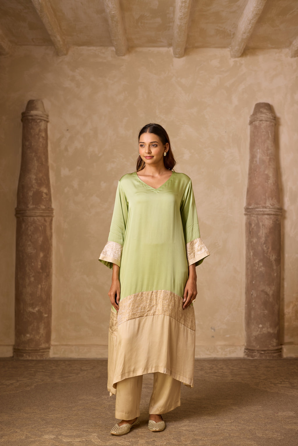 HEENA KAFTAN SET PISTA GREEN