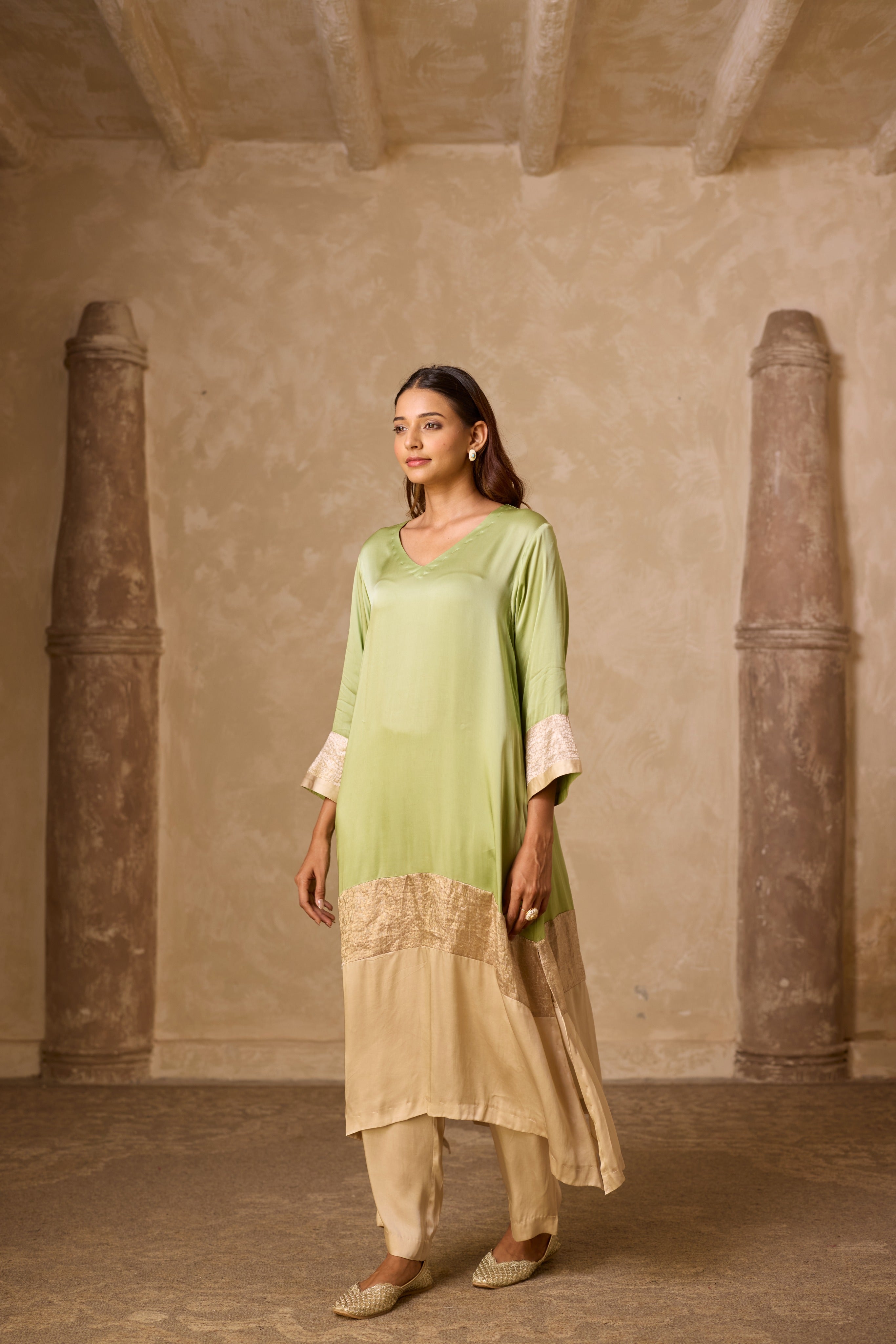 HEENA KAFTAN SET PISTA GREEN