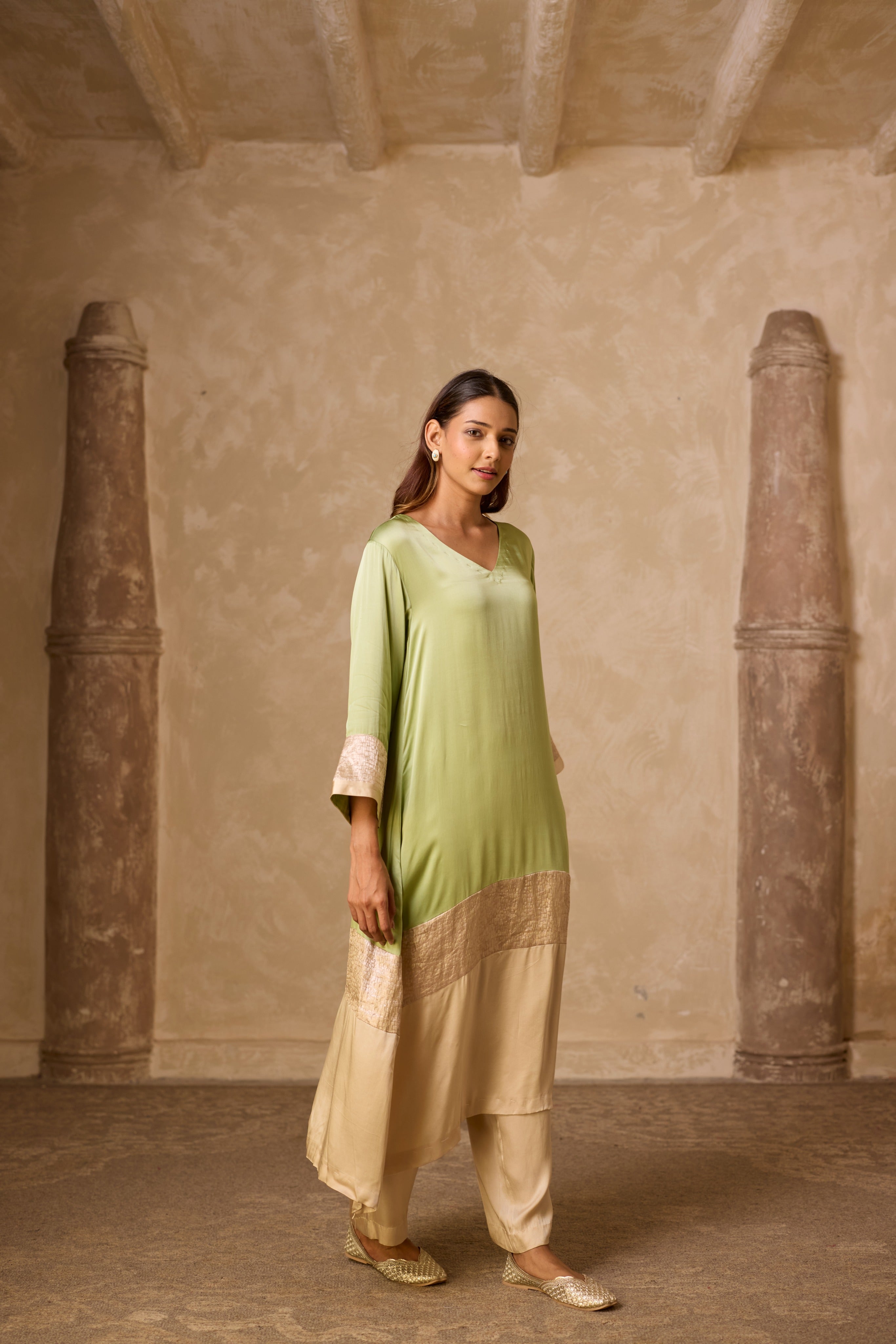 HEENA KAFTAN SET PISTA GREEN