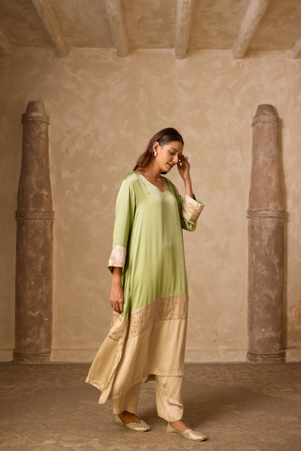 HEENA KAFTAN SET PISTA GREEN