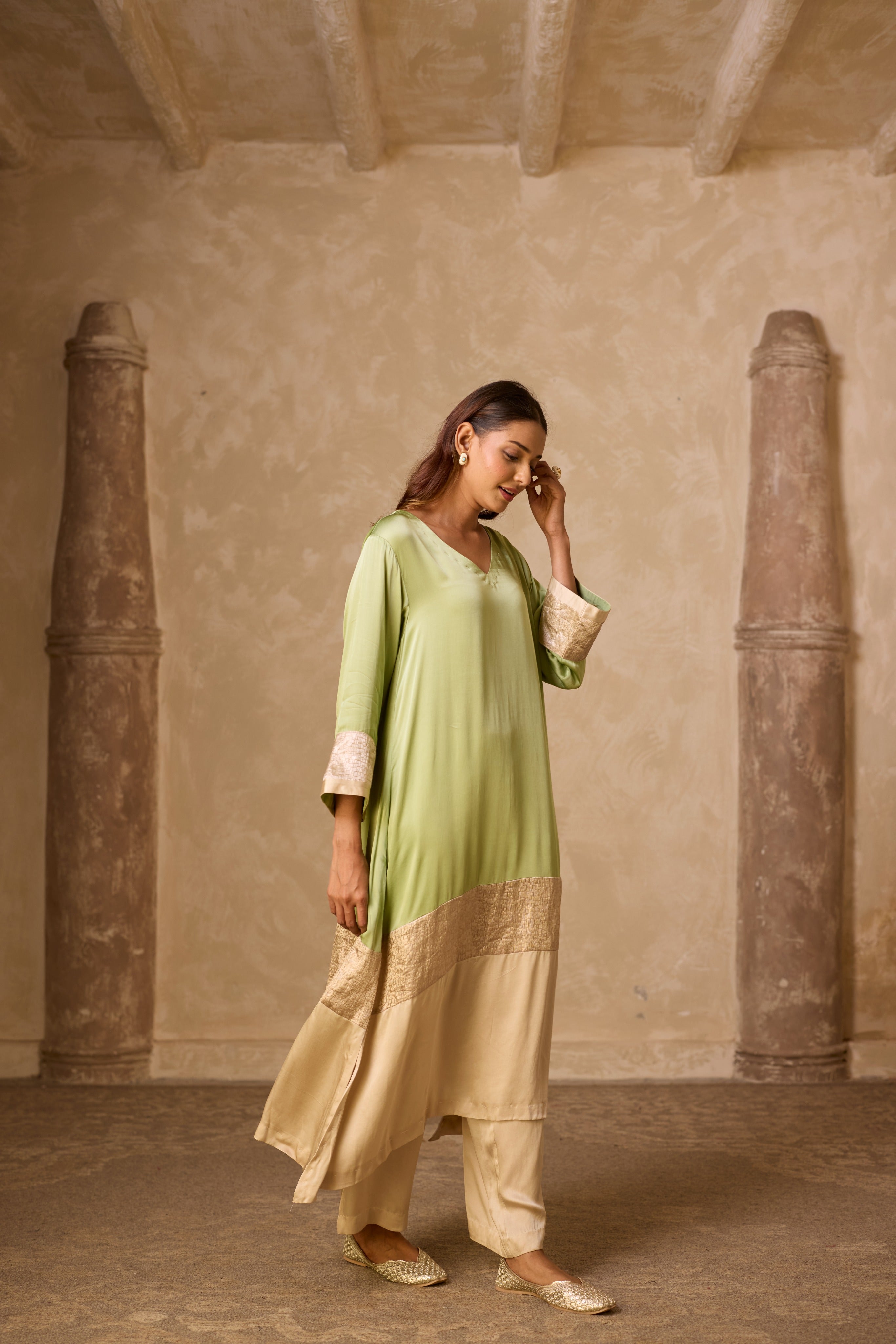 HEENA KAFTAN SET PISTA GREEN
