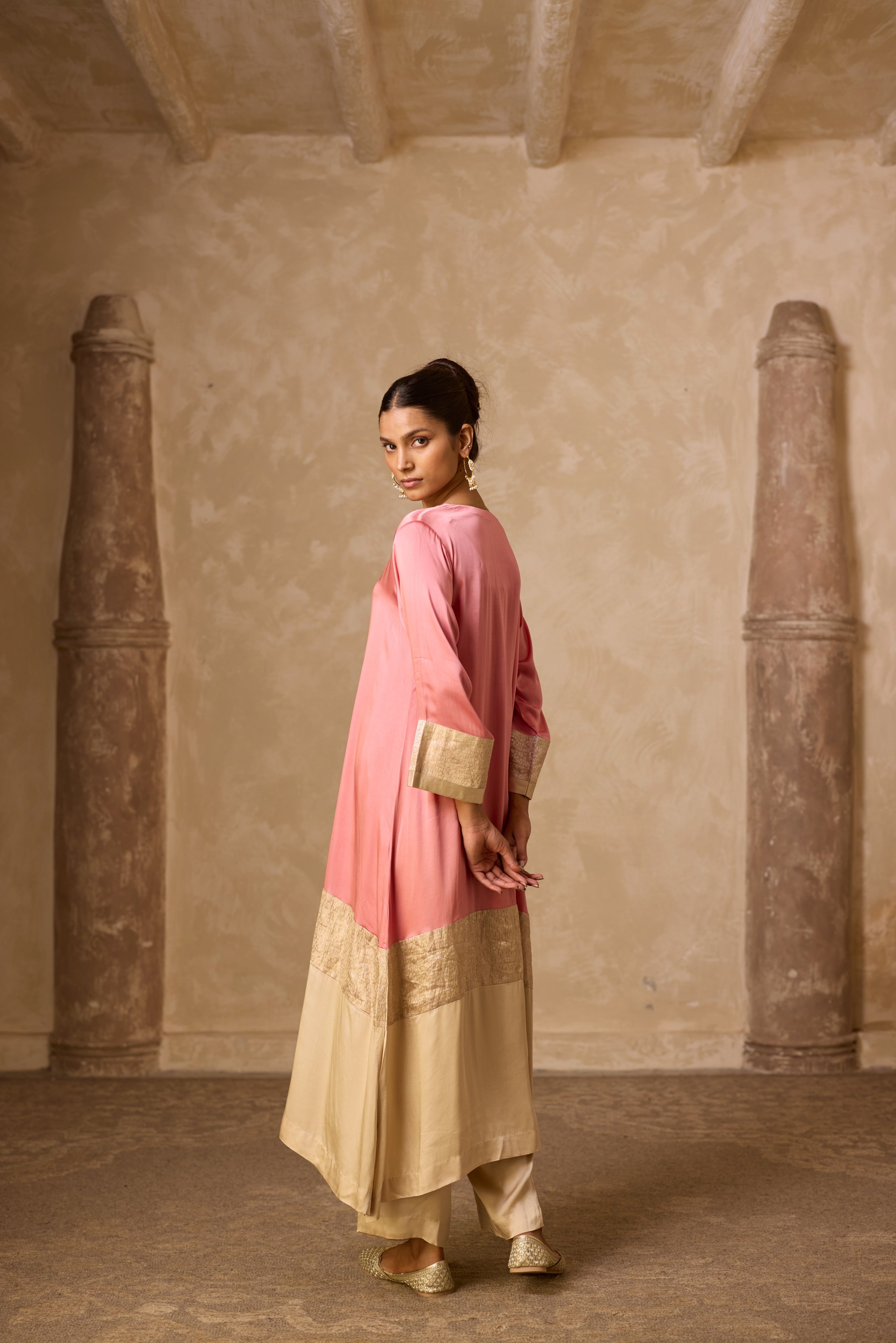 HEENA KAFTAN SET DULL ROSE