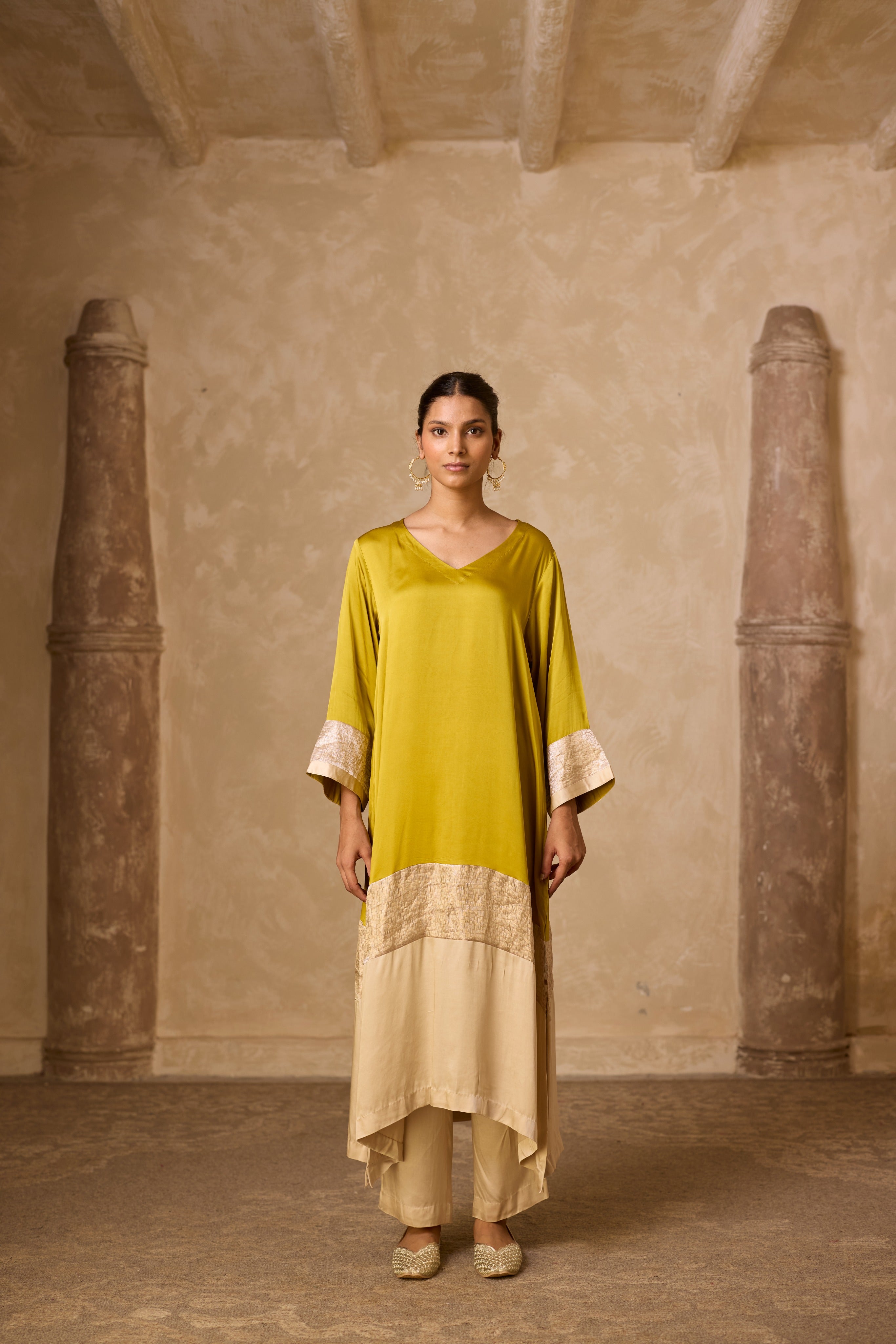 HEENA KAFTAN SET LIME GREEN