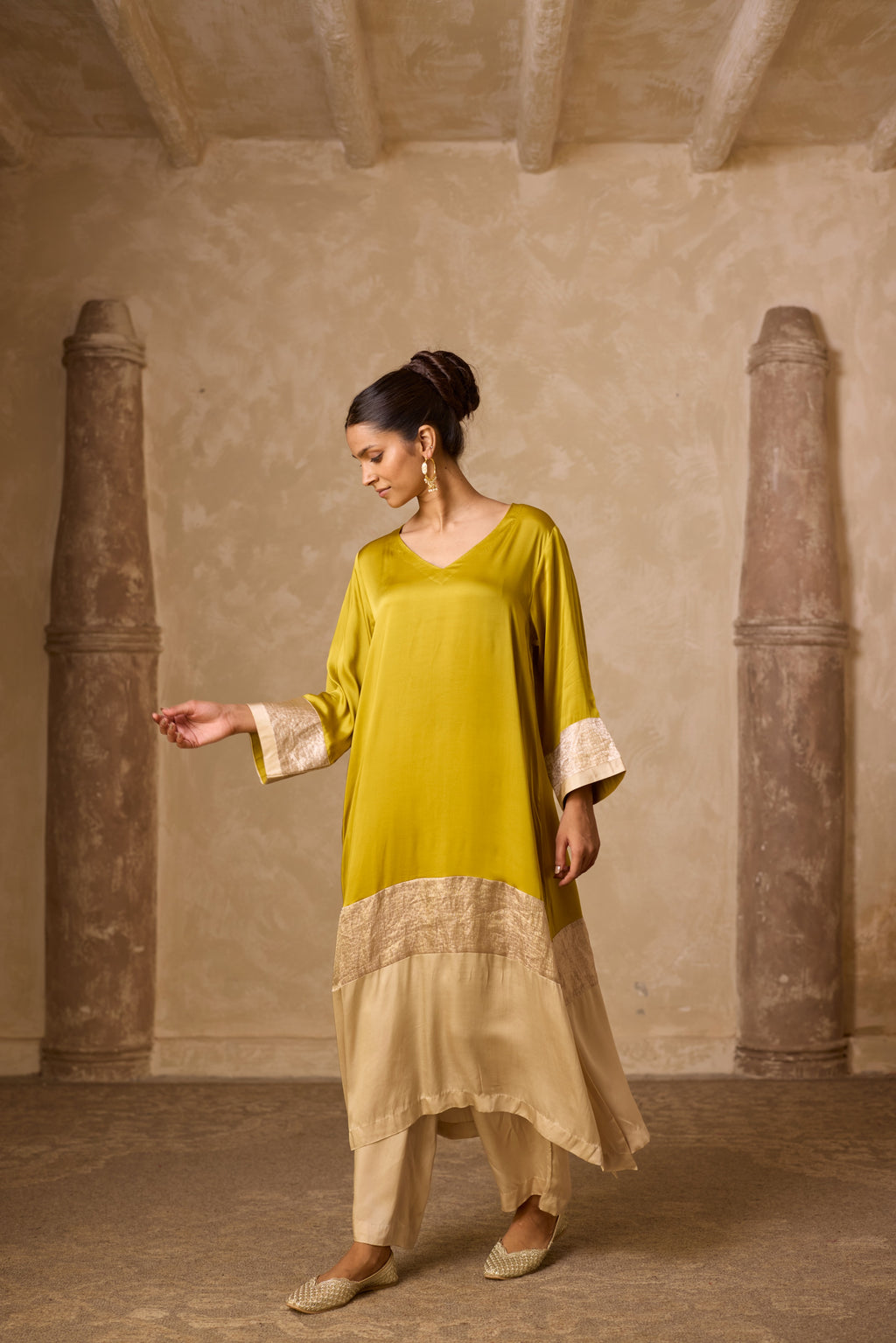 HEENA KAFTAN SET LIME GREEN
