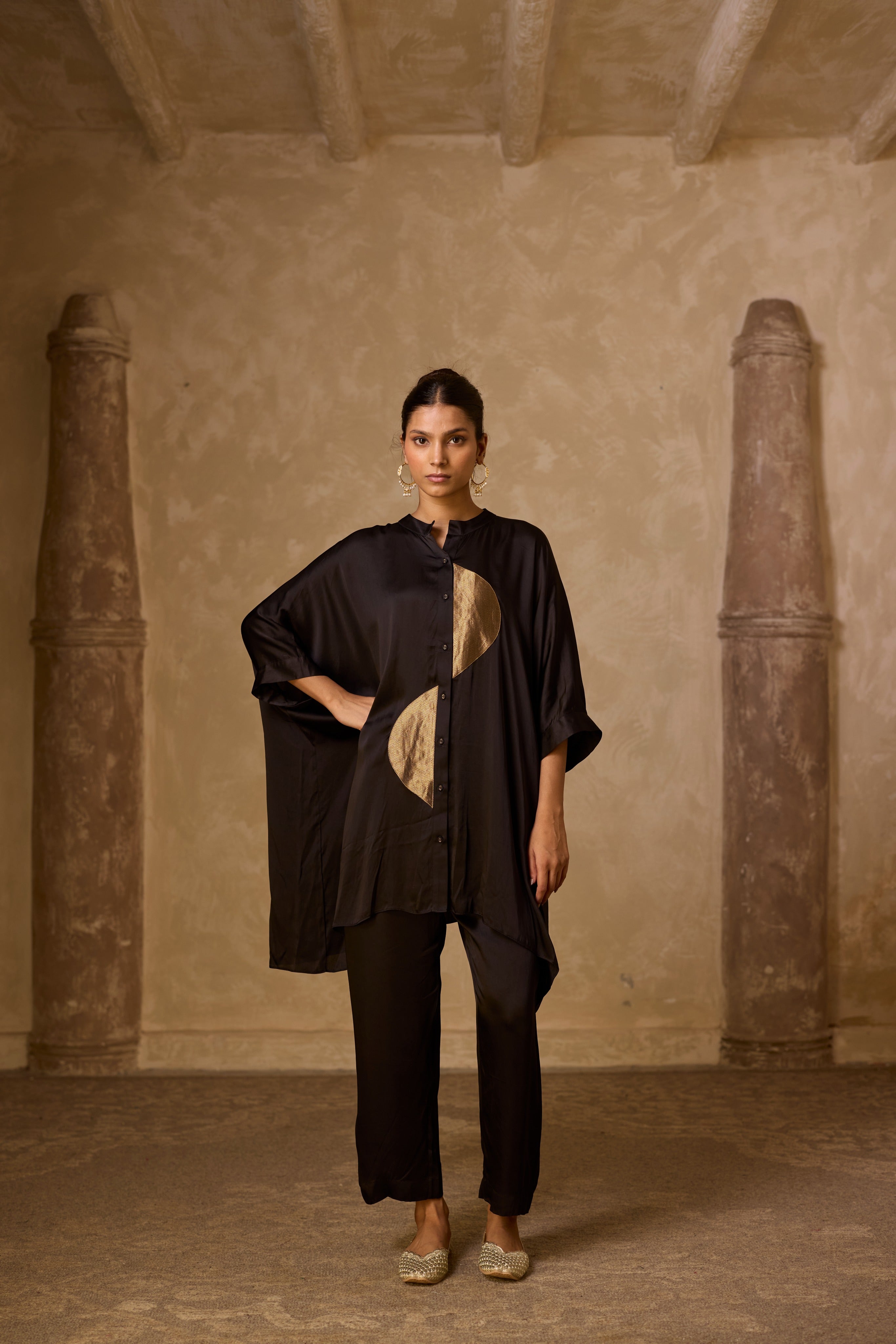 ZOHA ANTI  FIT SHIRT BLACK SET