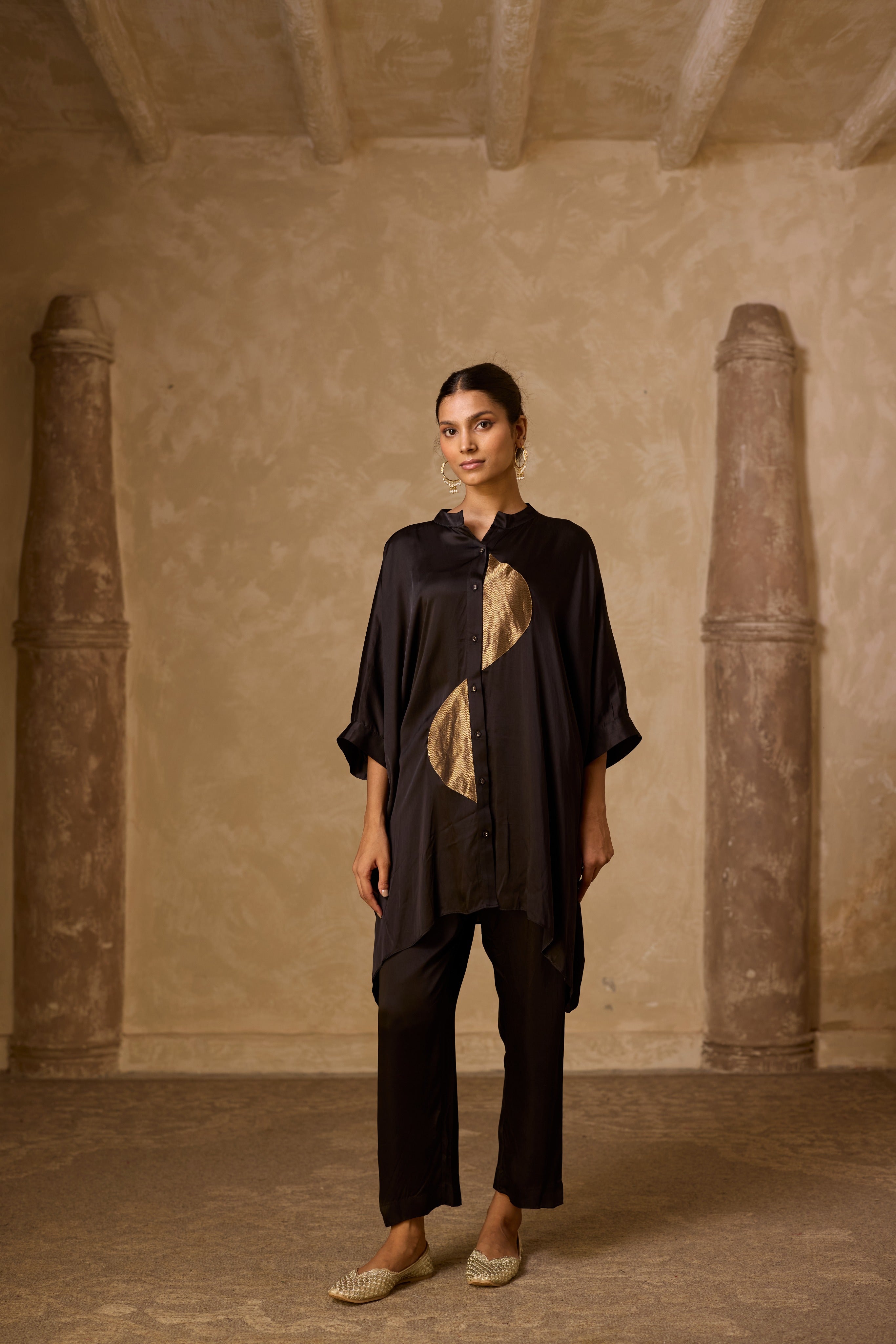 ZOHA ANTI  FIT SHIRT BLACK SET